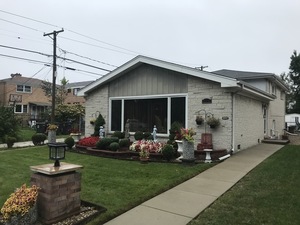 Recently rented home at 8014 Kedvale Ave in Skokie, Illinois