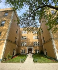 Recently rented home at 5236 N Rockwell St Unit 2 in Chicago, Illinois