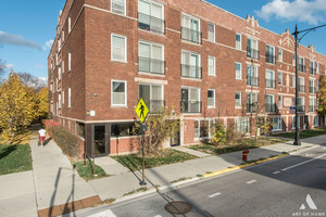 Recently rented home at 3737 N Milwaukee Ave Unit 206 in Chicago, Illinois